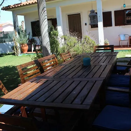 Santa Cruz House * Areias (Lisbon)