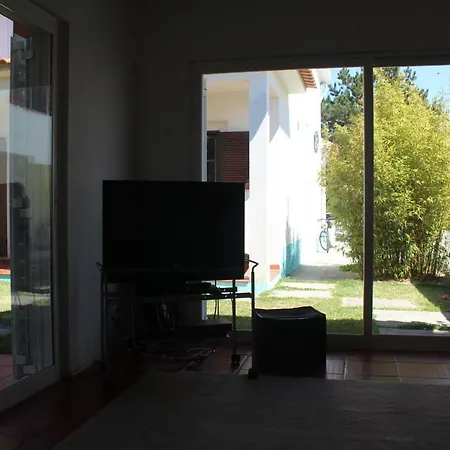 Santa Cruz House * Areias (Lisbon)