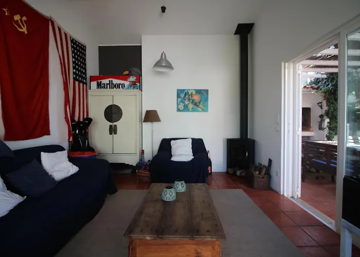 Santa Cruz House Areias (Lisbon)