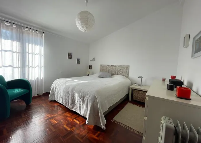 Santa Cruz House * Areias (Lisbon)